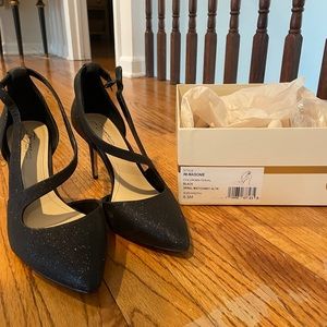 Vince Camuto imagine Masonie Black Sparkle Pump.
